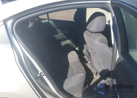 2014 Chevrolet Cruze 1Lt Auto z USA, uszkodzony, nr VIN 1G1PC5SB9E7455504